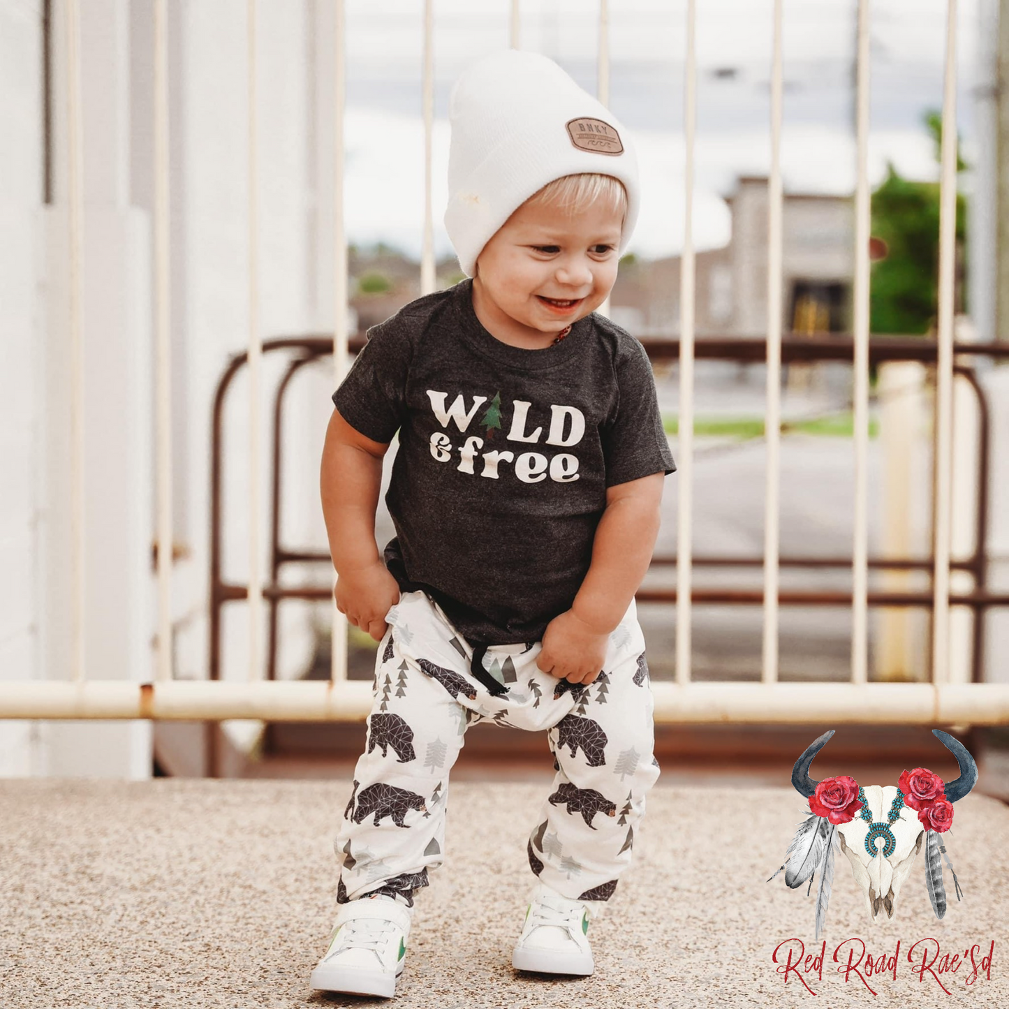 WILD & free Tee